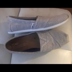 Gray TOMS